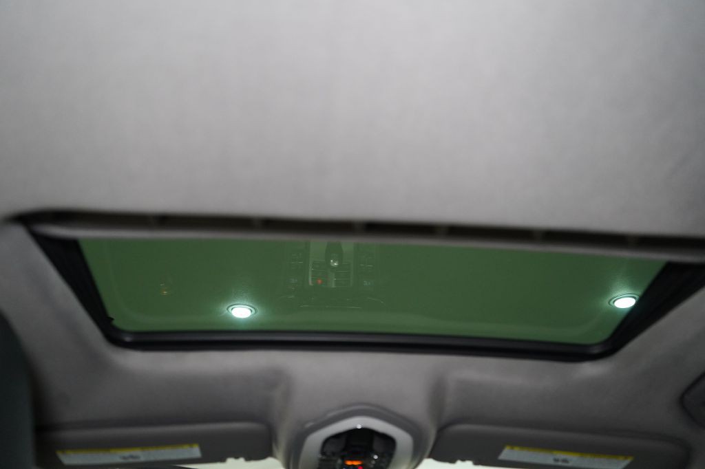 2015 Porsche Panamera Image 23