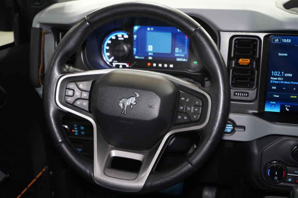2022 Ford Bronco Image 26