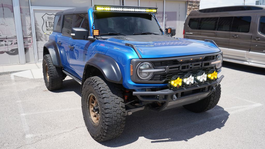 2022 Ford Bronco Image 2