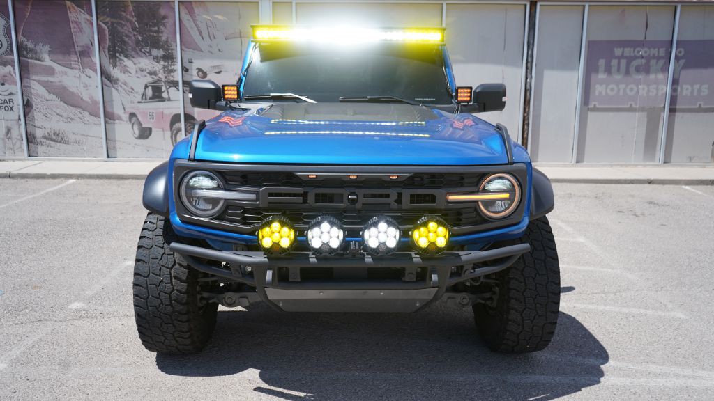 2022 Ford Bronco Image 3