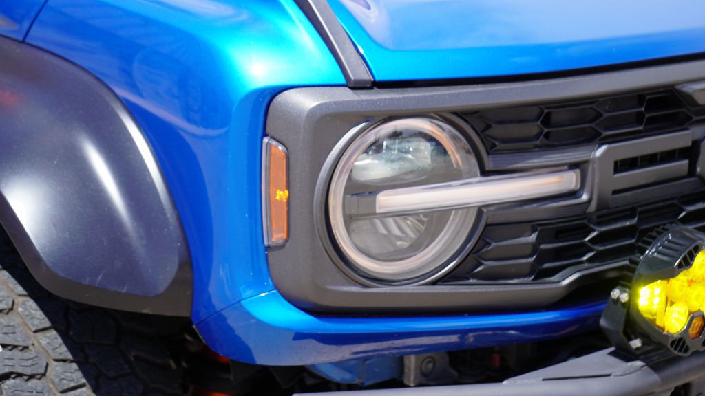 2022 Ford Bronco Image 8