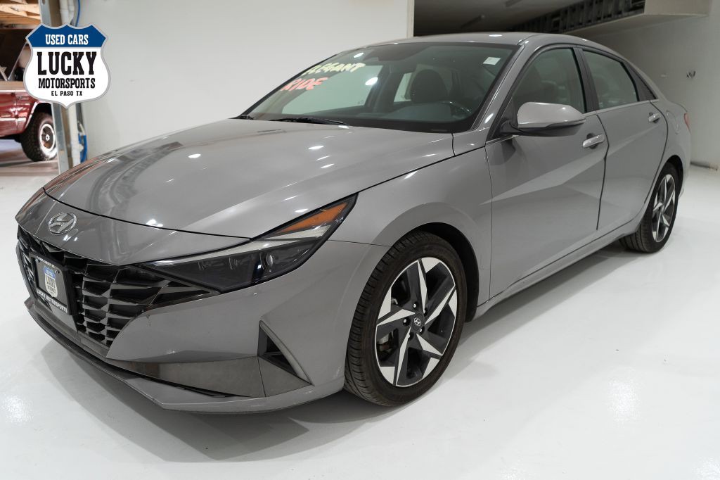 2022 Hyundai Elantra Image 4