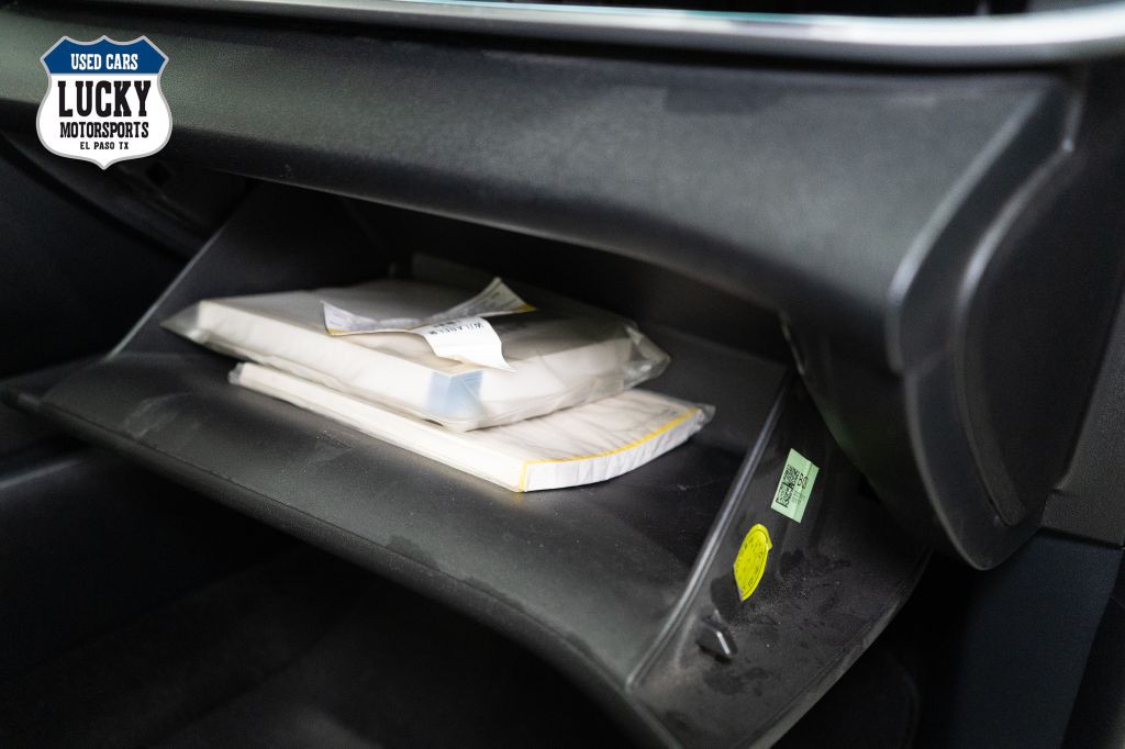 2022 Hyundai Elantra Image 9