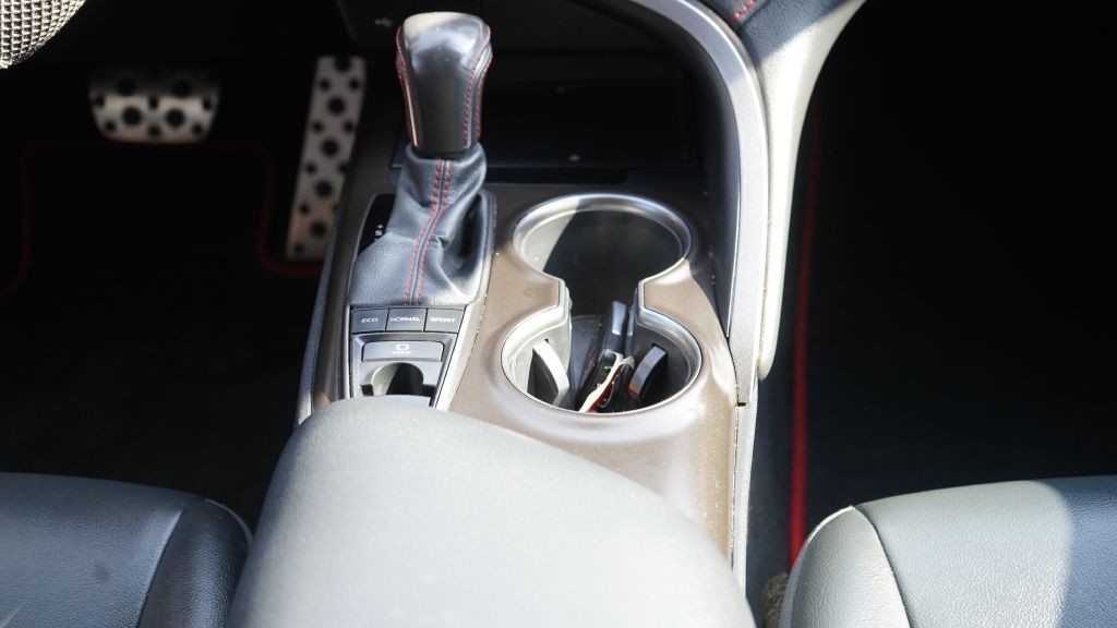 2021 Toyota Camry Image 30