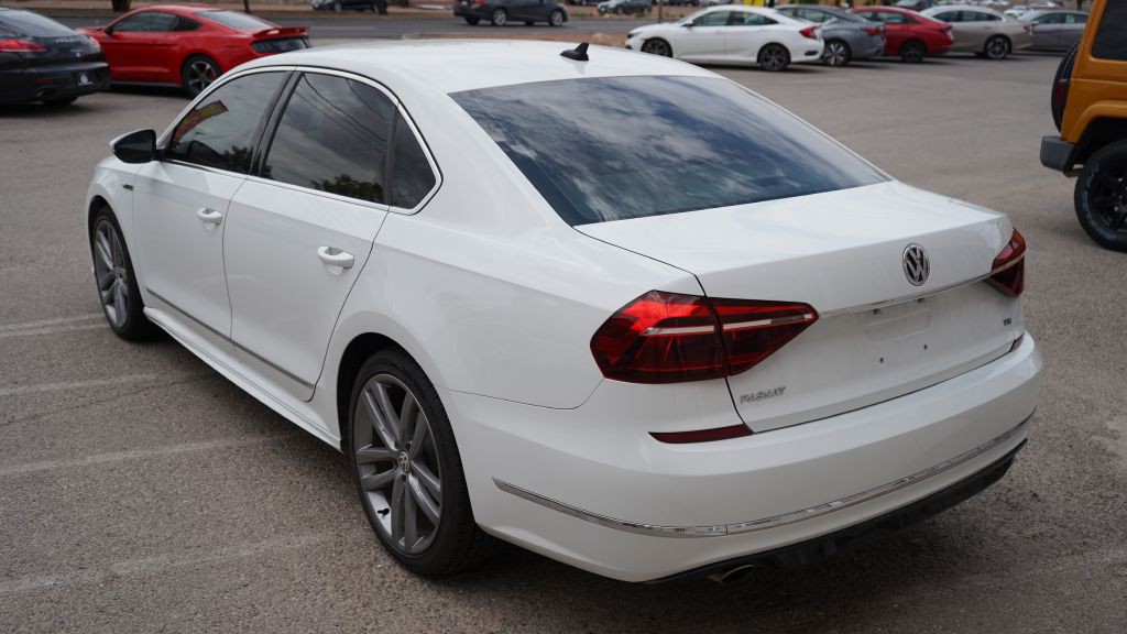2017 Volkswagen Passat Image 5