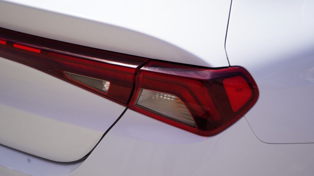 2022 Kia K5 Image 13
