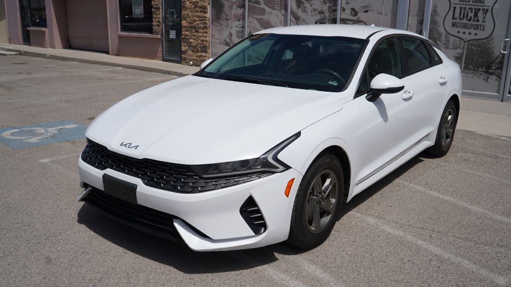 2022 Kia K5 Image 3