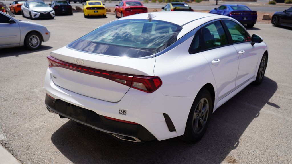 2022 Kia K5 Image 6