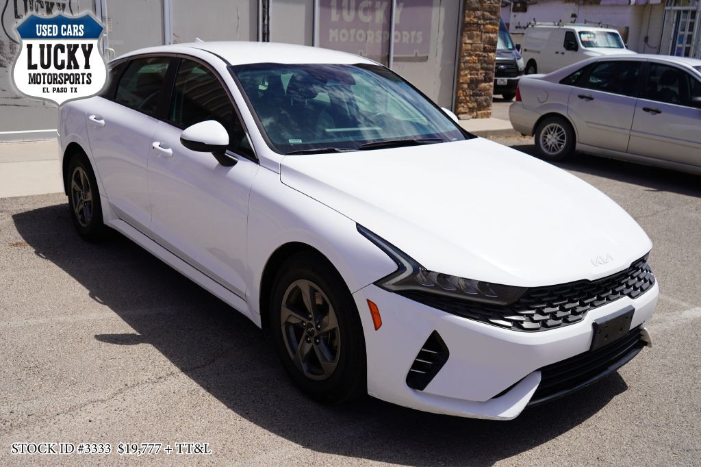 2022 Kia K5 Image 8