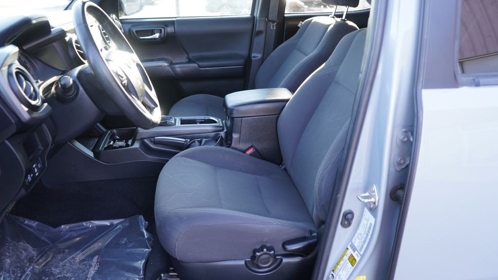 2018 Toyota Tacoma Image 16