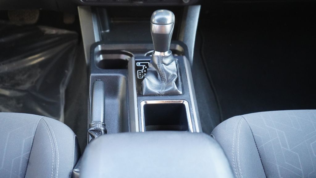 2018 Toyota Tacoma Image 28