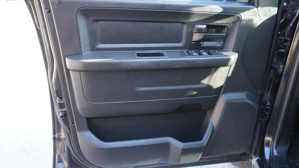 2016 RAM 1500 Image 15
