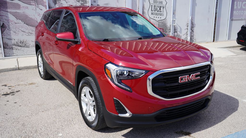 2021 GMC Terrain Image 2
