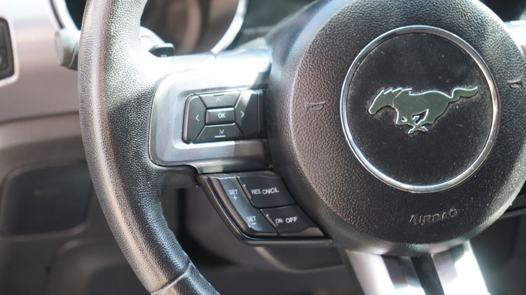 2017 Ford Mustang Image 22