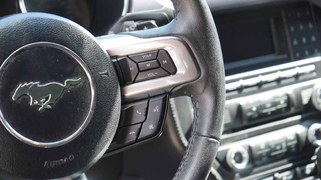 2017 Ford Mustang Image 23