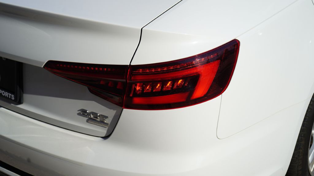 2018 Audi A4 Image 12