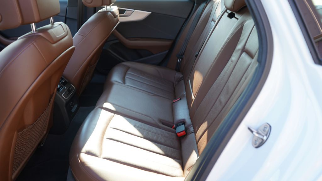 2018 Audi A4 Image 17