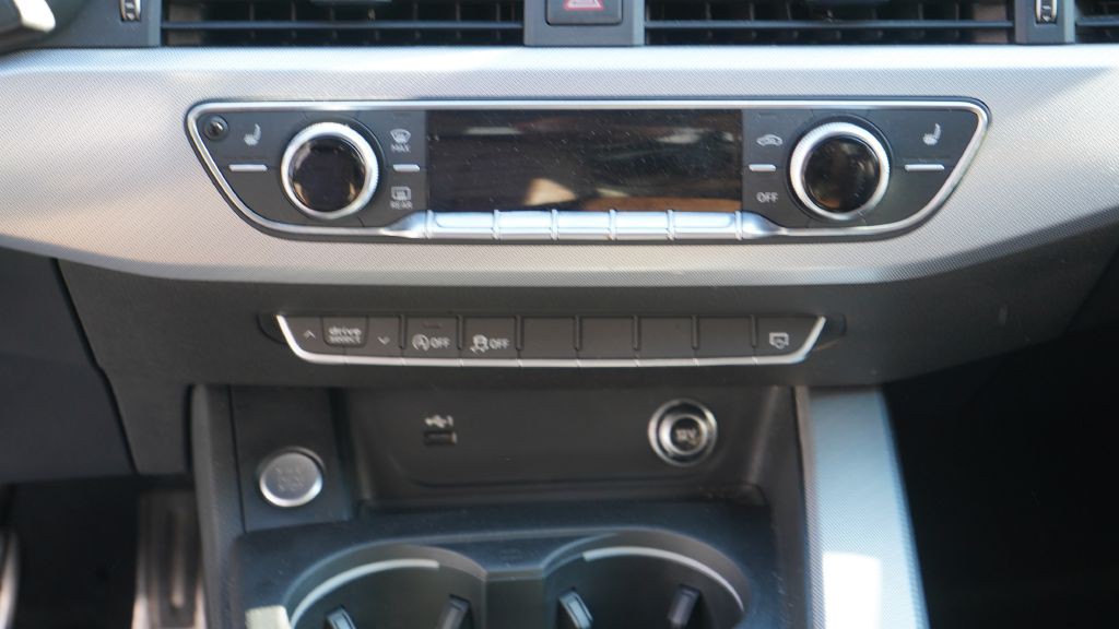 2018 Audi A4 Image 28