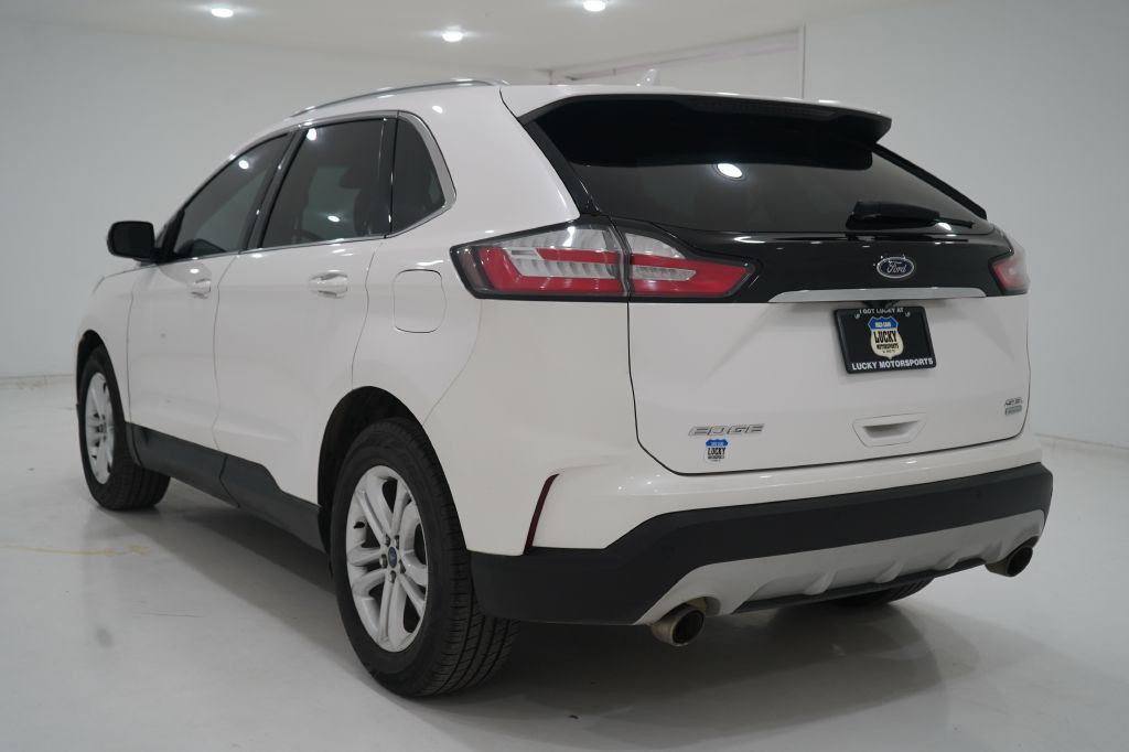 2019 Ford Edge Image 5