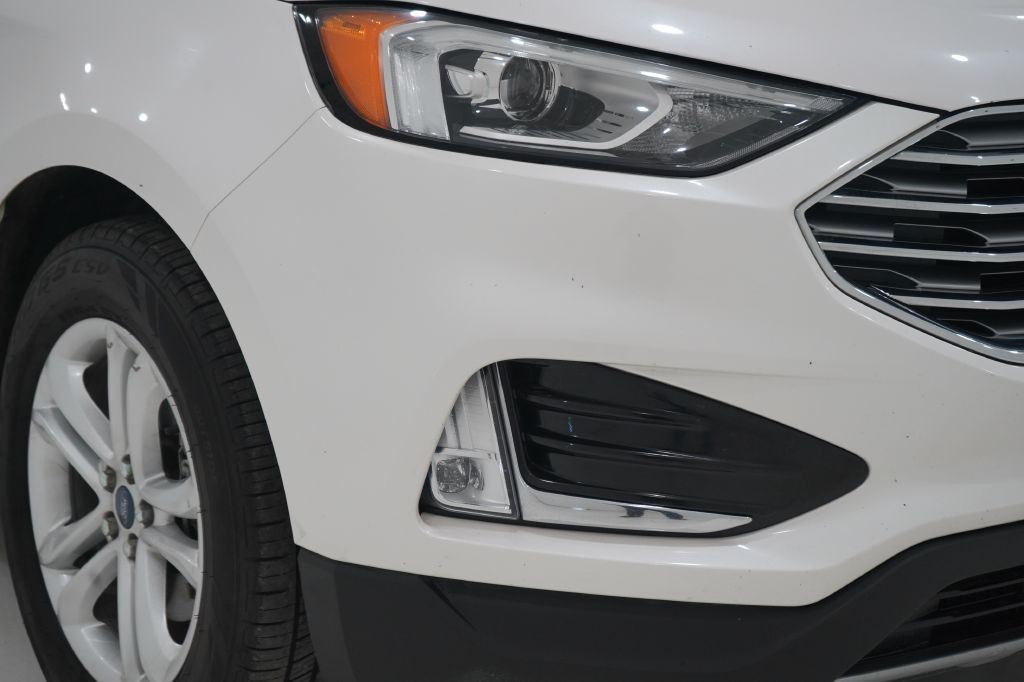 2019 Ford Edge Image 8