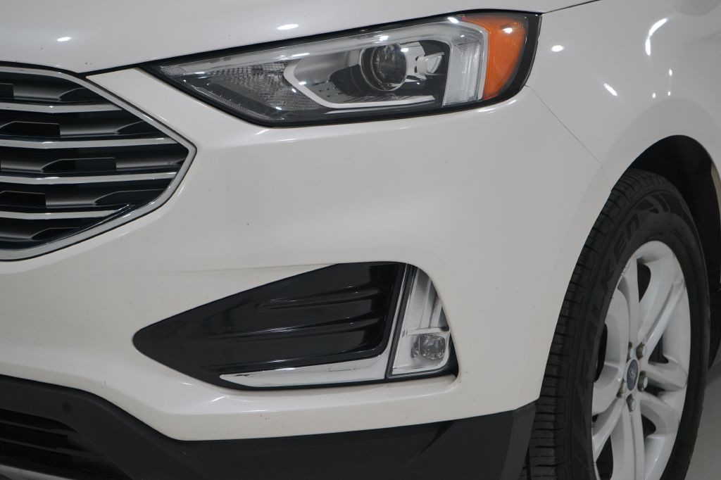 2019 Ford Edge Image 10
