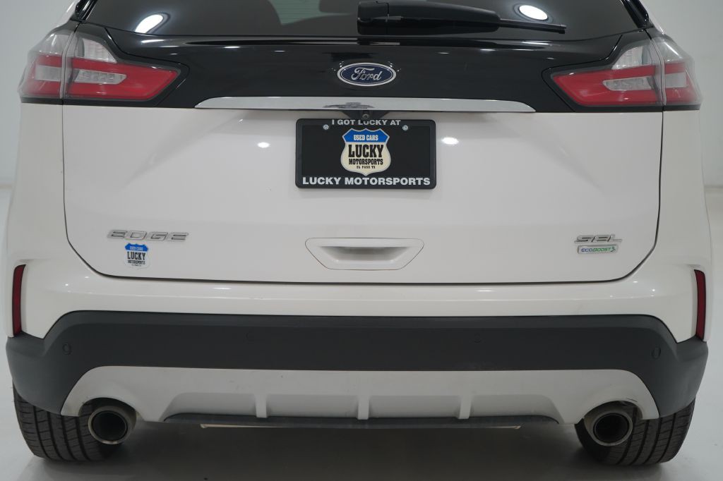 2019 Ford Edge Image 12