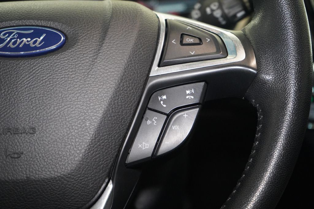 2019 Ford Edge Image 29