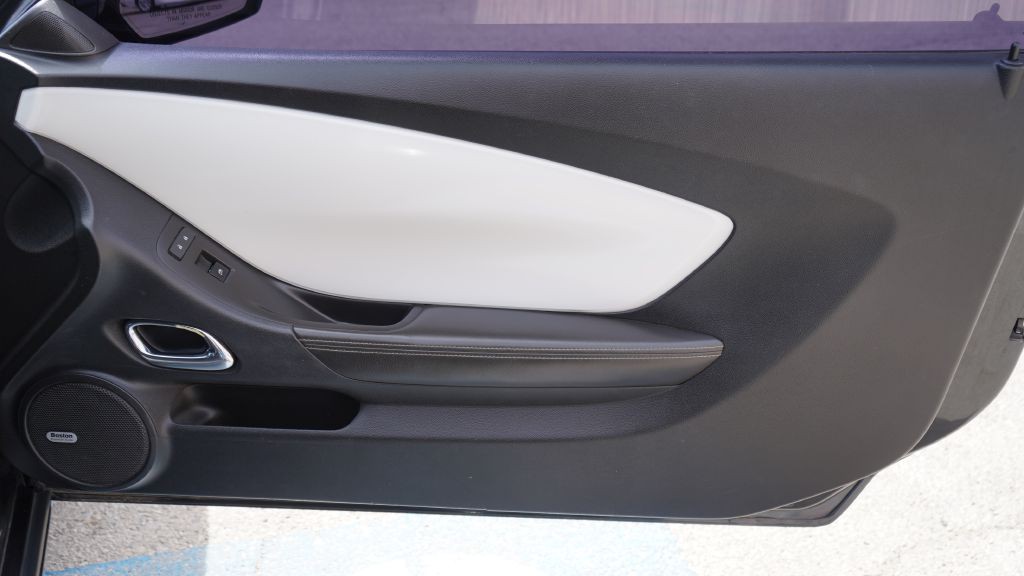 2012 Chevrolet Camaro Image 12