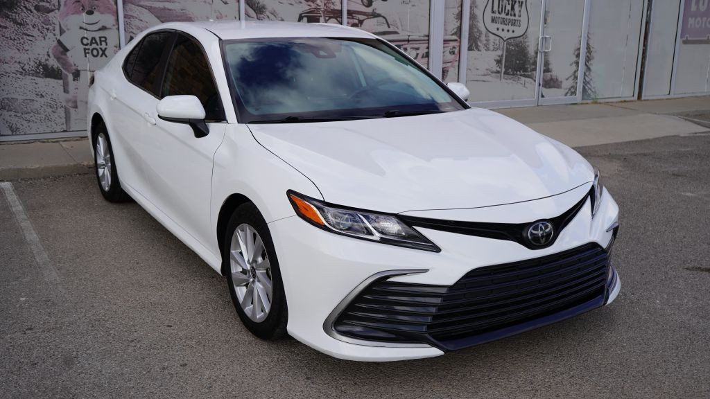 2022 Toyota Camry Image 2