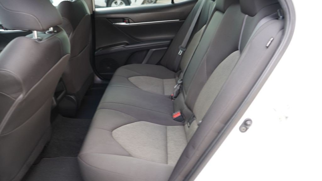 2022 Toyota Camry Image 17