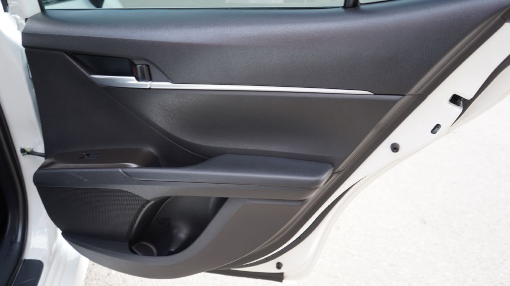 2022 Toyota Camry Image 19