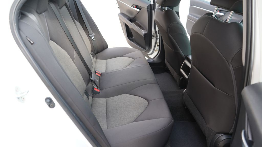2022 Toyota Camry Image 20