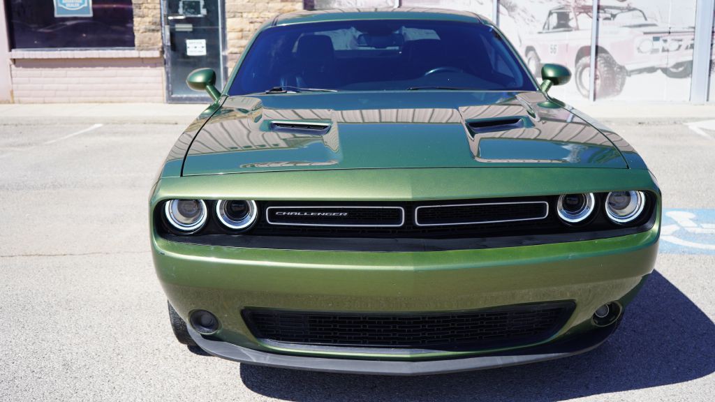 2019 Dodge Challenger Image 3