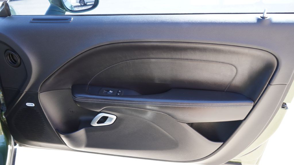 2019 Dodge Challenger Image 12