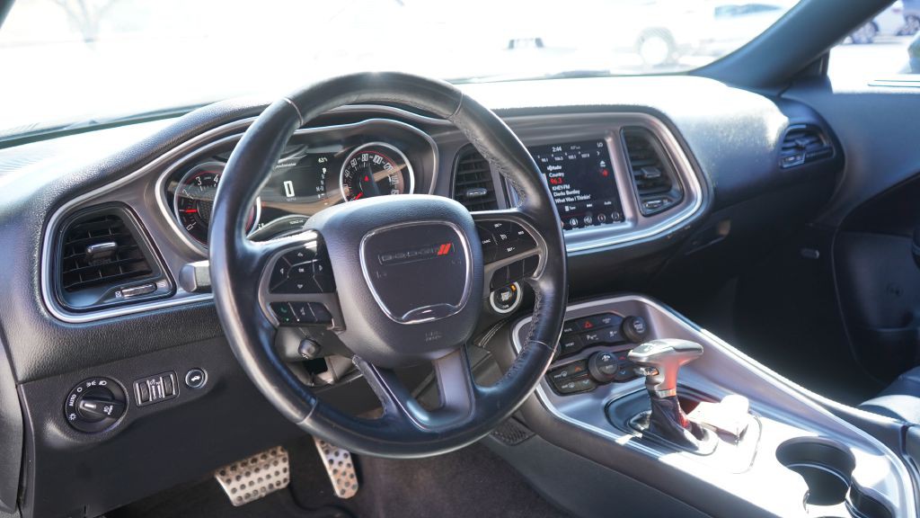 2019 Dodge Challenger Image 14