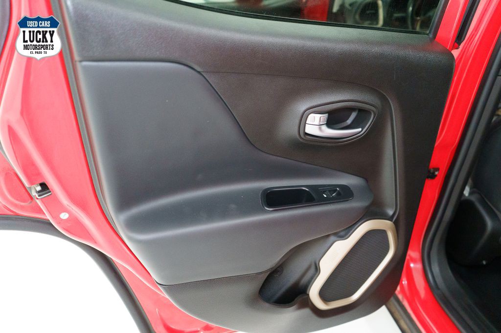 2017 Jeep Renegade Image 23