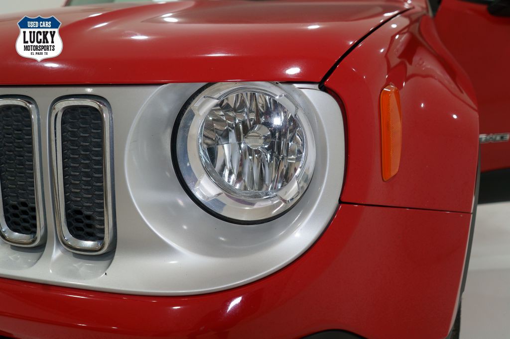 2017 Jeep Renegade Image 39
