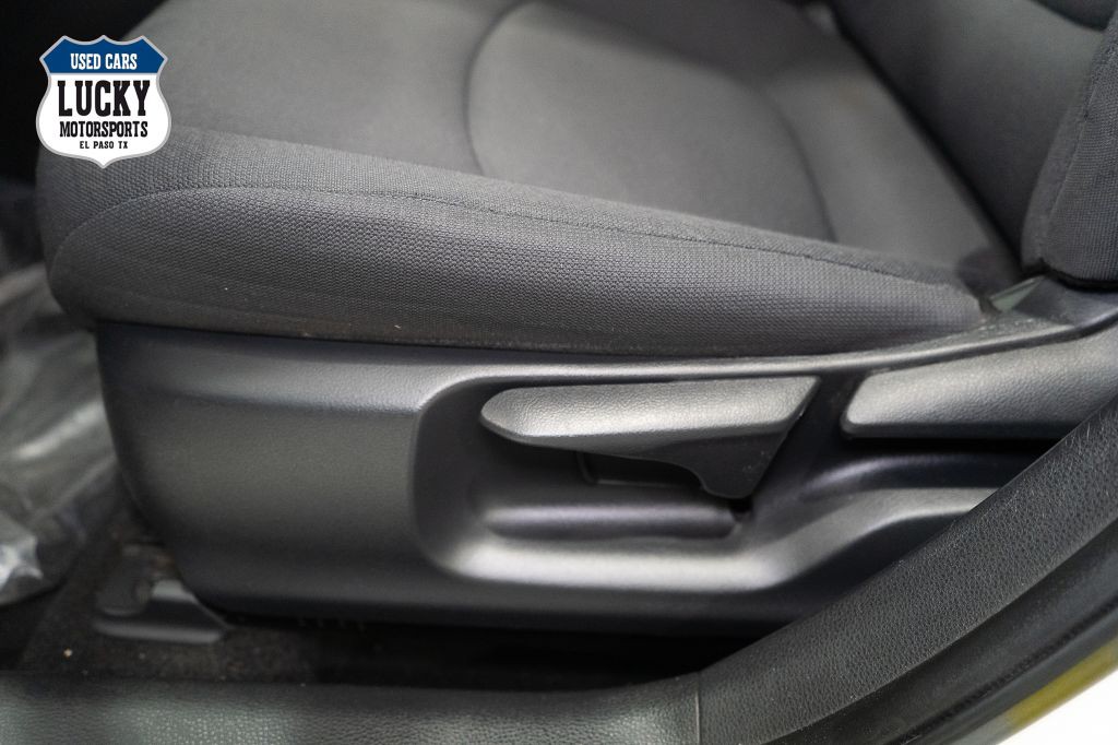 2020 Toyota Corolla Image 28