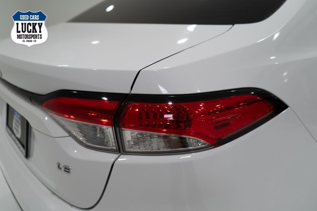 2020 Toyota Corolla Image 38