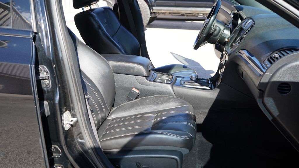 2020 Chrysler 300 Image 23