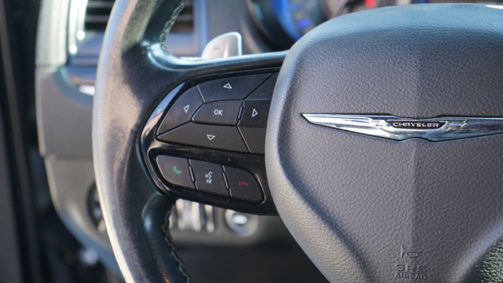 2020 Chrysler 300 Image 26