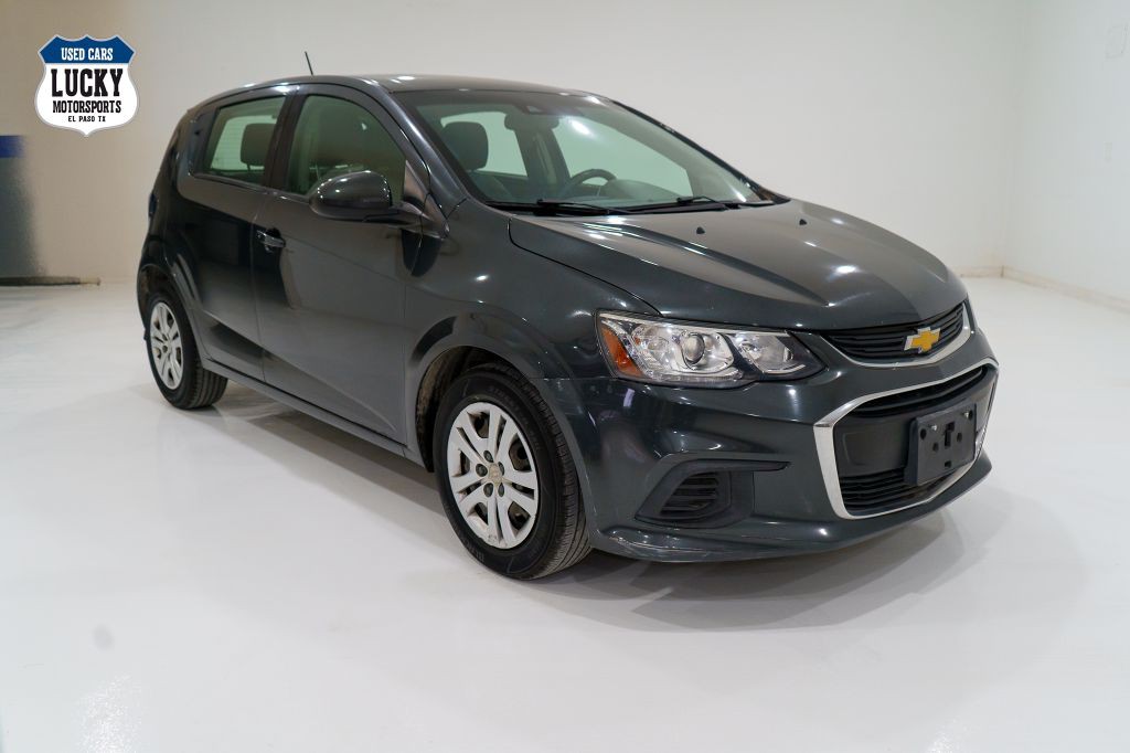 2020 Chevrolet Sonic Image 2