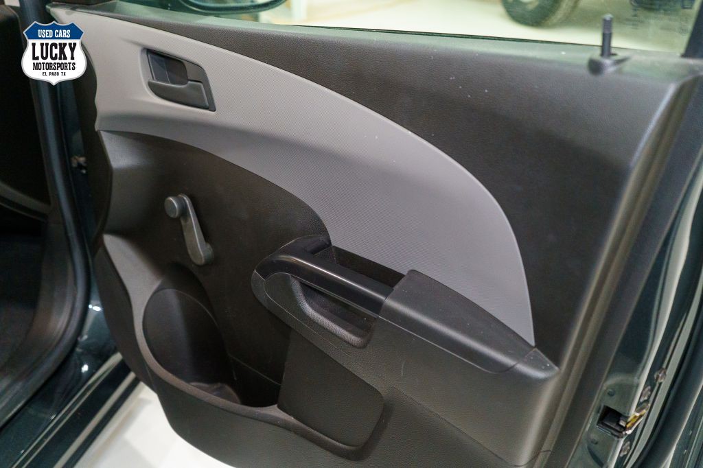 2020 Chevrolet Sonic Image 24