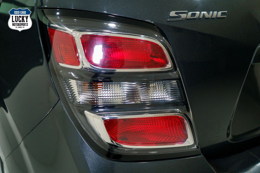 2020 Chevrolet Sonic Image 31