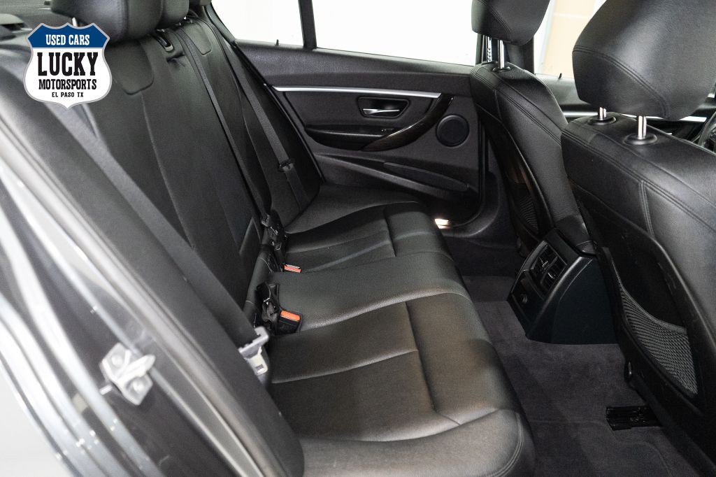 2016 BMW 3 Series Image 20