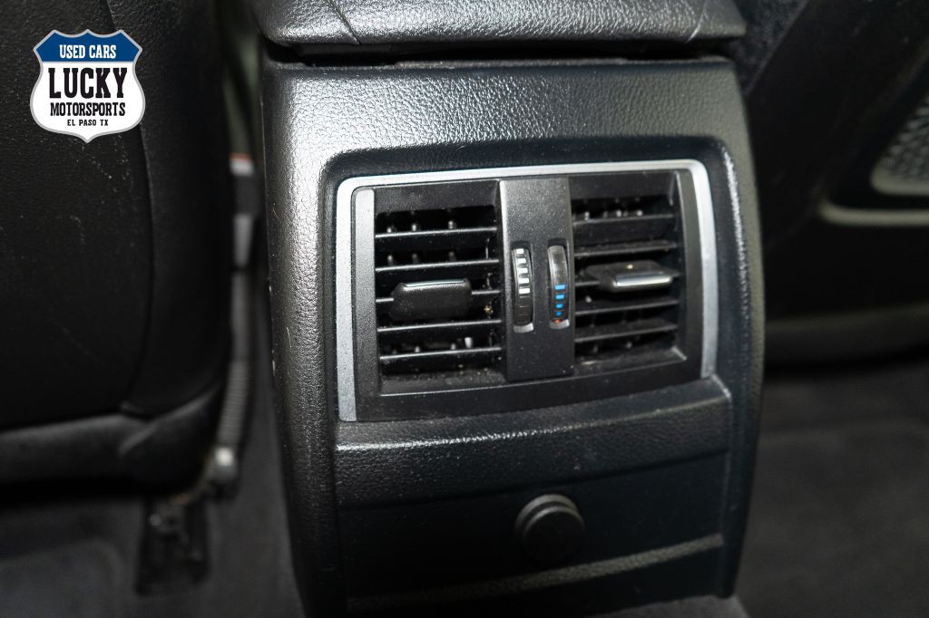 2016 BMW 3 Series Image 24