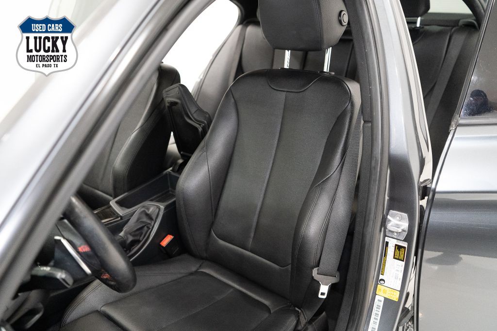 2016 BMW 3 Series Image 28