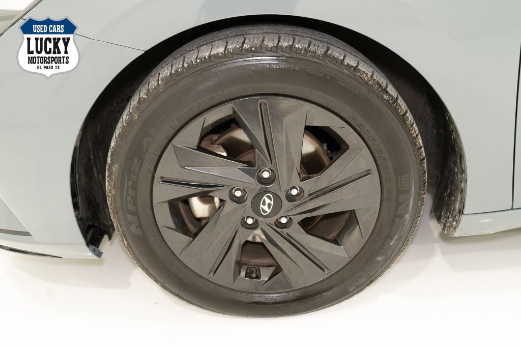 2021 Hyundai Elantra Image 14