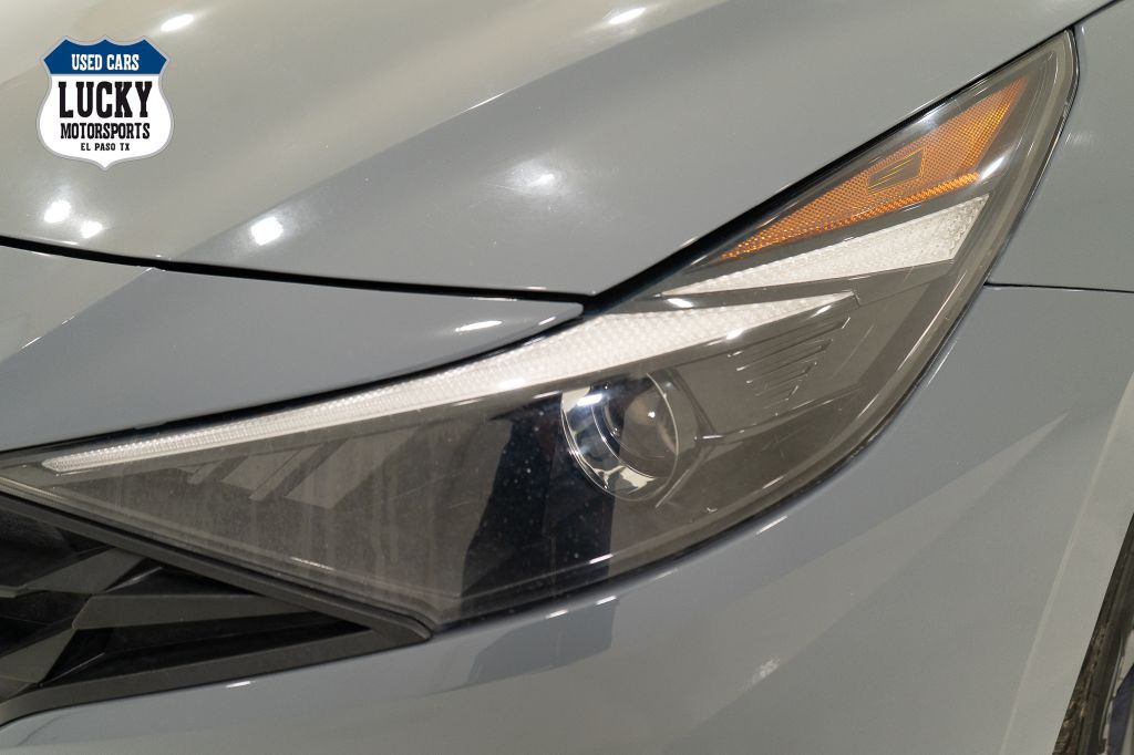 2021 Hyundai Elantra Image 15