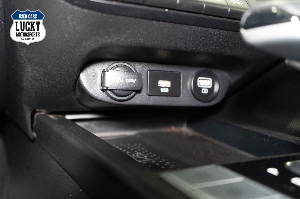 2021 Hyundai Elantra Image 31